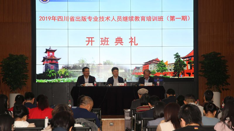 对于报班费用，我们不能仅仅看数字，更要关注性价比。以下是一些衡量性价比的要点：