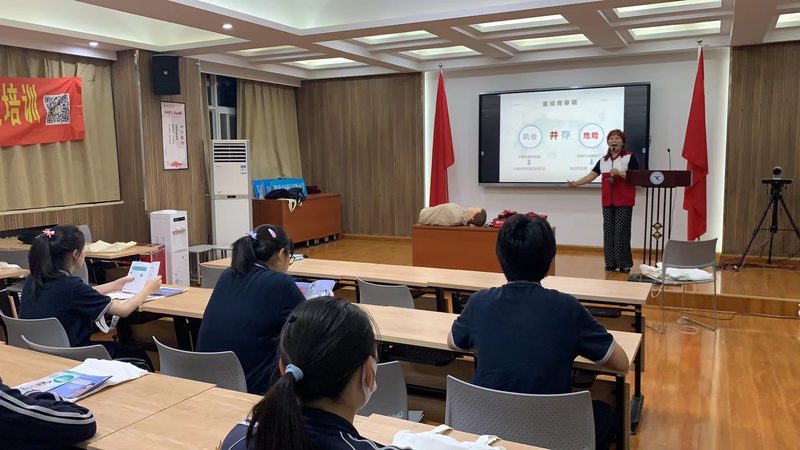 小标题：技能培训市场现状